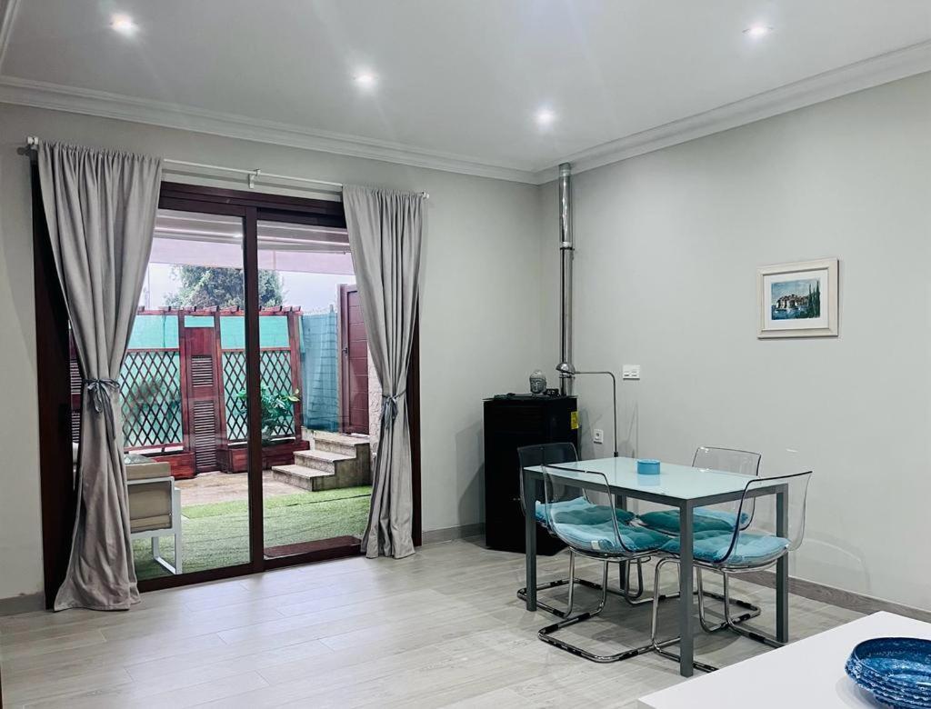 Apartamento Adosado Con Terraza En Playa America, Nigrán Buitenkant foto